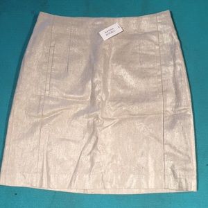 banana republic cream skirt